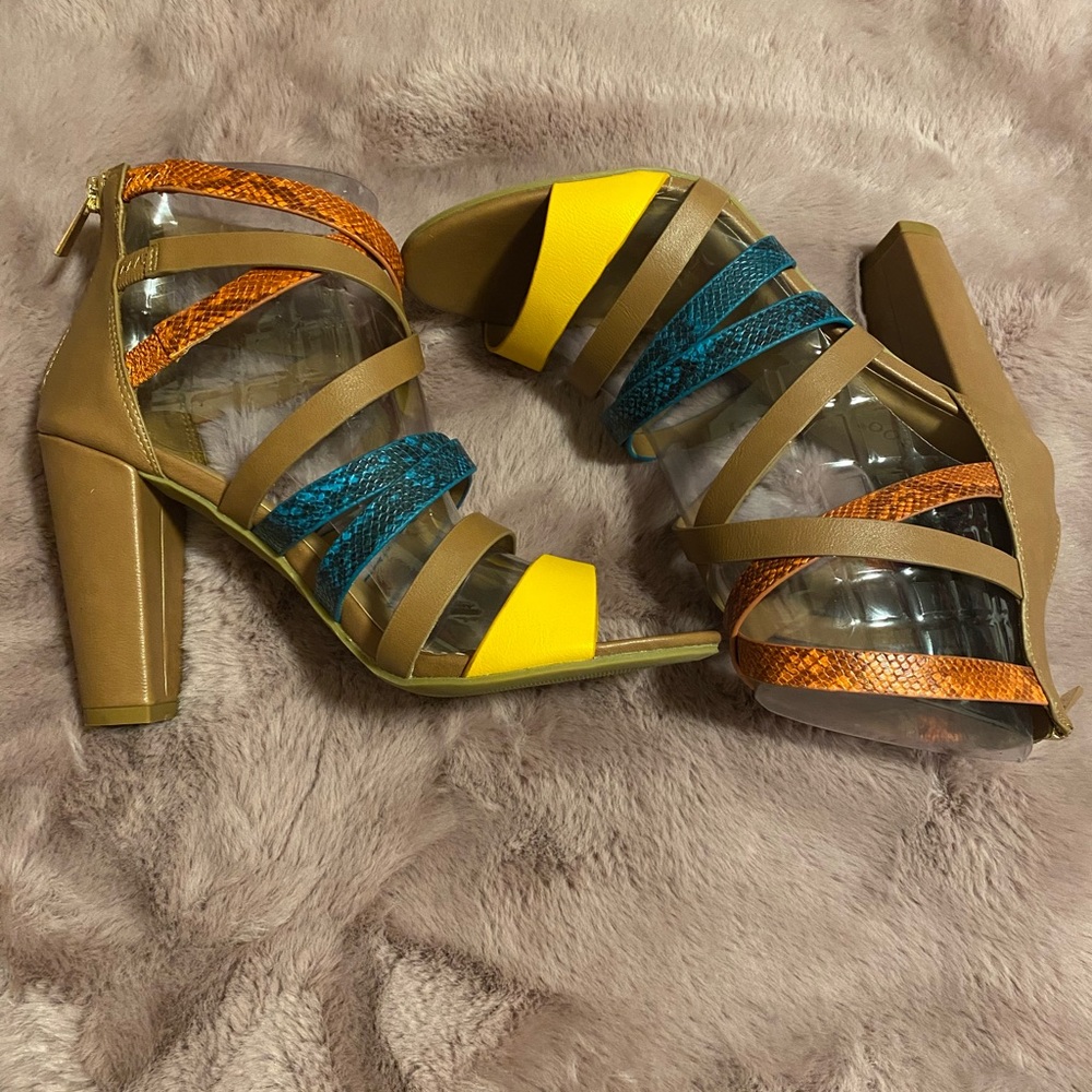 Nanamacs Bamboo strappy heels